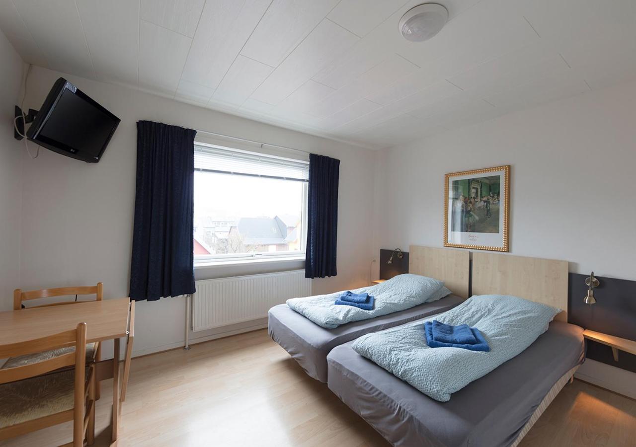 62N Guesthouse - City Center 托尔斯港 外观 照片